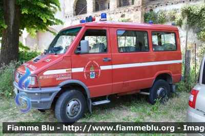 Iveco Daily 4X4 II serie
Vigili del Fuoco
Unione Distrettuale delle Giudicarie
Corpo Volontario di Pinzolo (TN)
VF C19 TN
Parole chiave: Iveco Daily_4X4_IIserie VFC19TN