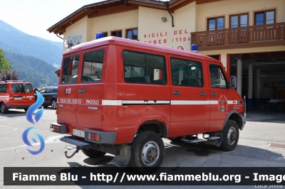 Iveco Daily 4X4 II serie
Vigili del Fuoco
Unione Distrettuale delle Giudicarie
Corpo Volontario di Pinzolo (TN)
VF C19 TN
Parole chiave: Iveco Daily_4X4_IIserie VFC19TN