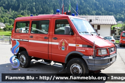 Iveco Daily 4X4 II serie
Vigili del Fuoco
Unione Distrettuale delle Giudicarie
Corpo Volontario di Pinzolo (TN)
VF C19 TN
Parole chiave: Iveco Daily_4X4_IIserie VFC19TN