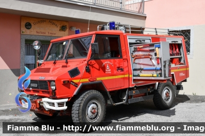 Iveco VM90
Vigili del Fuoco
Unione Distrettuale Alto Garda e Ledro
Corpo Volontario di Tiarno di Sopra
Allestimento Kofler Fahrzeugbau 
VF D00 TN
Parole chiave: Iveco VM90 VFD00TN