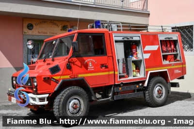 Iveco VM90
Vigili del Fuoco
Unione Distrettuale Alto Garda e Ledro
Corpo Volontario di Tiarno di Sopra
Allestimento Kofler Fahrzeugbau 
VF D00 TN
Parole chiave: Iveco VM90 VFD00TN