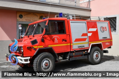 Iveco VM90
Vigili del Fuoco
Unione Distrettuale Alto Garda e Ledro
Corpo Volontario di Tiarno di Sopra
Allestimento Kofler Fahrzeugbau 
VF D00 TN
Parole chiave: Iveco VM90 VFD00TN