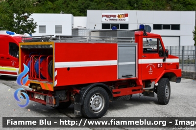 Bremach GR4.5
Vigili del Fuoco
Unione Distrettuale di Trento
Corpo Volontario di Vezzano (TN)
Allestimento Baribbi 
VF D42 TN
Parole chiave: Bremach GR4.5 VFD42TN