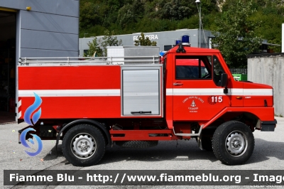 Bremach GR4.5
Vigili del Fuoco
Unione Distrettuale di Trento
Corpo Volontario di Vezzano (TN)
Allestimento Baribbi 
VF D42 TN
Parole chiave: Bremach GR4.5 VFD42TN