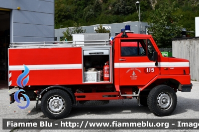 Bremach GR4.5
Vigili del Fuoco
Unione Distrettuale di Trento
Corpo Volontario di Vezzano (TN)
Allestimento Baribbi 
VF D42 TN
Parole chiave: Bremach GR4.5 VFD42TN