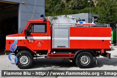 Bremach GR4.5
Vigili del Fuoco
Unione Distrettuale di TrentoVezzano (TN)
Corpo Volontario di Vezzano (TN)
Allestimento Baribbi 
VF D42 TN
Parole chiave: Bremach GR4.5 VFD42TN