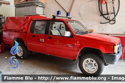 Mitsubishi L200 I serie
Vigili del Fuoco
Unione Distrettuale di Trento
Corpo Volontario di Lasino (TN)
VF E19 TN
Parole chiave: Mitsubishi L200_Iserie VFE19TN