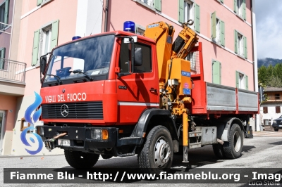 Mercedes-Benz 1124 4x4
Vigili del Fuoco
Unione Distrettuale Alto Garda Ledro (TN)
Assegnata al Corpo Volontario di Tiarno di Sopra
VF E78 TN
Parole chiave: Mercedes-Benz 1124_4x4 VFE78TN