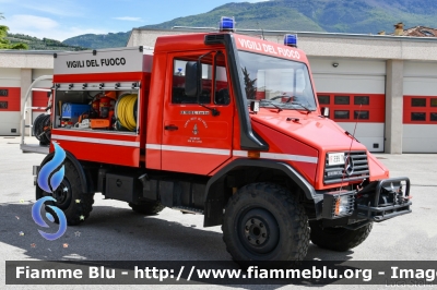 Mercedes-Benz Unimog U100 L
Vigili del Fuoco
Unione Distrettuale Alto Garda e Ledro
Corpo Volontario di Riva del Garda
Allestimento Kofler Fahrzeugbau
VF E95 TN
Parole chiave: Mercedes-Benz Unimog U100_L VFE95TN