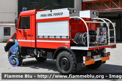 Mercedes-Benz Unimog U100 L
Vigili del Fuoco
Unione Distrettuale Alto Garda e Ledro
Corpo Volontario di Riva del Garda
Allestimento Kofler Fahrzeugbau
VF E95 TN
Parole chiave: Mercedes-Benz Unimog U100_L VFE95TN