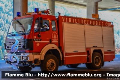 Mercedes-Benz SK 1234
Vigili del Fuoco
Distretto delle Giudicarie
Corpo Volontario di Madonna di Campiglio (TN)
Autopompaserbatoio allestimento BAI
VF F12 TN
Parole chiave: Mercedes-Benz SK_1234 VFF12TN