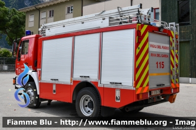 Man 13.254
Vigili del Fuoco
Unione Distrettuale Alto Garda e Ledro
Corpo Volontario di Riva del Garda
Ex Corpo di Nago Torbole
Allestimento Divitec
VF F24 TN
Parole chiave: Man 13.254 VFF24TN