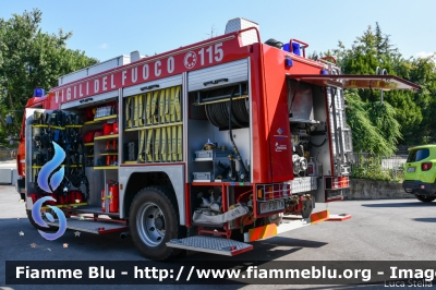 Mercedes-Benz 1124 4x4
Vigili del Fuoco
Distretto di Pergine Valsugana
Corpo Volontario di Caldonazzo (TN)
Allestimento BAI Brandshutz
VF F30 TN
Parole chiave: Mercedes-Benz 1124_4x4 VFF30TN