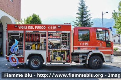 Iveco EuroFire 130E23 I serie
Vigili del Fuoco
Distretto di Pergine Valsugana
Corpo Volontario di Levico Terme (TN)
AutoPompaSerbatoio allestimento Iveco-Magirus
VF F49 TN
Parole chiave: Iveco EuroFire_130E23_Iserie vff49tn