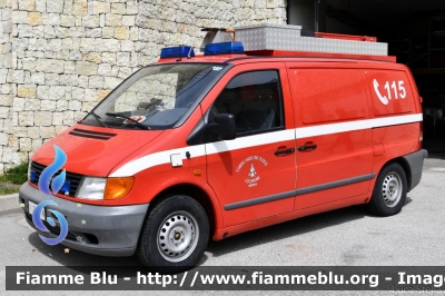 Mercedes-Benz Vito I serie
Vigili del Fuoco
Unione Distrettuale Alto Garda e Ledro
Corpo Volontario di Drena
VF F61 TN
Parole chiave: Mercedes-Benz Vito_Iserie VFF61TN