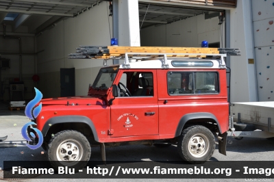 Land-Rover Defender 90
Vigili del Fuoco
Unione distrettuale di Cles
Corpo Volontario di Tres (TN)
VF G14 TN
Parole chiave: Land-Rover Defender_90 VFG14TN