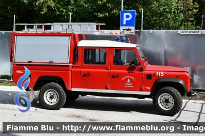 Land Rover Defender 130
Vigili del Fuoco
Unione Distrettuale di Trento
Corpo Volontario di Baselga del Bondone (TN)
Allestimento Kofler Fahrzeugbau
VF G34 TN
Parole chiave: Land-Rover Defender_130 VFG34TN