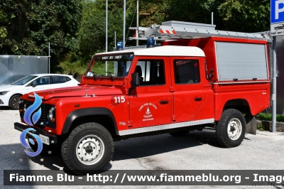 Land Rover Defender 130
Vigili del Fuoco
Unione Distrettuale di Trento
Corpo Volontario di Baselga del Bondone (TN)
Allestimento Kofler Fahrzeugbau
VF G34 TN
Parole chiave: Land-Rover Defender_130 VFG34TN