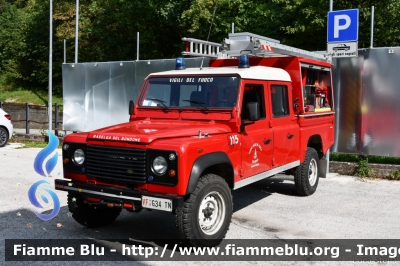 Land Rover Defender 130
Vigili del Fuoco
Unione Distrettuale di Trento
Corpo Volontario di Baselga del Bondone (TN)
Allestimento Kofler Fahrzeugbau
VF G34 TN
Parole chiave: Land-Rover Defender_130 VFG34TN