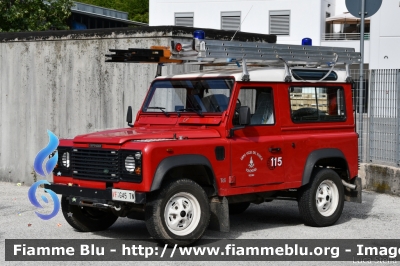 Land Rover Defender 90
Vigili del Fuoco
Unione Distrettuale di Trento
Corpo Volontario di Vezzano (TN)
VF G45 TN
Parole chiave: Land-Rover Defender_90 VFG45TN