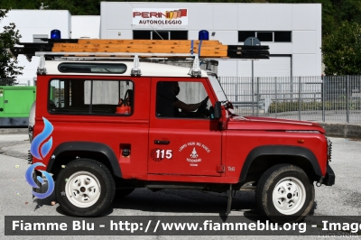 Land Rover Defender 90
Vigili del Fuoco
Unione Distrettuale di Trento
Corpo Volontario di Vezzano (TN)
VF G45 TN
Parole chiave: Land-Rover Defender_90 VFG45TN