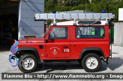 Land Rover Defender 90
Vigili del Fuoco
Unione Distrettuale di Trento
Corpo Volontario di Vezzano (TN)
VF G45 TN
Parole chiave: Land-Rover Defender_90 VFG45TN