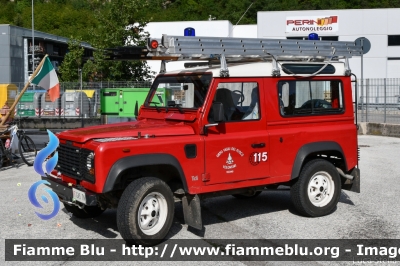 Land Rover Defender 90
Vigili del Fuoco
Unione Distrettuale di Trento
Corpo Volontario di Vezzano (TN)
VF G45 TN
Parole chiave: Land-Rover Defender_90 VFG45TN