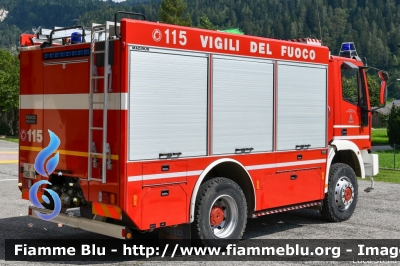 Iveco Eurocargo 135E23 4x4 I serie
Vigili del Fuoco
Unione Distrettuale di Primiero
Corpo Volontario di Mezzano (TN)
Allestimento Magirus
VF G88 TN
Parole chiave: Iveco Eurocargo_135E23_4x4_Iserie VFG88TN