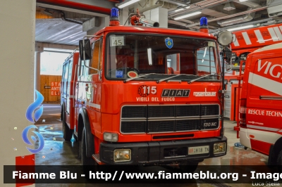 Fiat 130NC
Vigili del Fuoco
Distretto delle Giudicarie
Corpo Volontario di Madonna di Campiglio (TN)
Autopompaserbatoio allestimento Rosenbauer
VF H18 TN
Parole chiave: Fiat 130NC VFH18TN