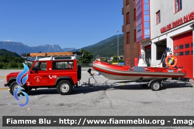 Land Rover Defender 90
Vigili del Fuoco
Unione Distrettuale di Trento
Corpo Volontario di Cavedine (TN)
VF H77 TN
Parole chiave: Land-Rover Defender_90 VFH77TN