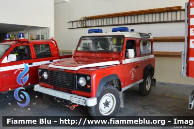 Land Rover Defender 90
Vigili del Fuoco
Distretto di Pergine Valsugana
Corpo Volontario di Levico Terme (TN)
VF J37 TN
Parole chiave: Land-Rover Defender_90 VFJ37TN