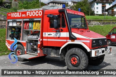 Mercedes-Benz Unimog U100L
Vigili del Fuoco
Unione Distrettuale di Primiero
Corpo Volontario di Imer (TN)
Allestimento Fulmix
VF J58 TN
Parole chiave: Mercedes-Benz Unimog_U100L VFJ58TN