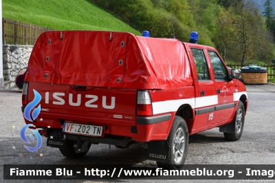 Isuzu
Vigili del Fuoco
Unione Distrettuale Alto Garda e Ledro
Corpo Volontario di Concei 
 VF Z02 TN
Parole chiave: Isuzu VFZ02TN