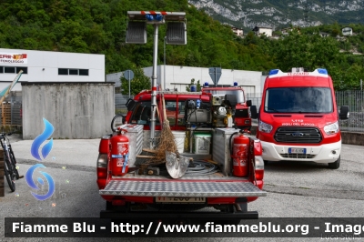 Mitsubishi L200 III serie
Vigili del Fuoco
Unione Distrettuale di Trento
Corpo Volontario di Vezzano (TN)
VF Z53 TN
Parole chiave: Mitsubishi L200_IIIserie VFZ53TN