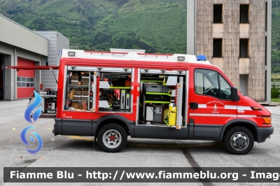 Iveco Daily III serie
Vigili del Fuoco
Unione Distrettuale Alto Garda e Ledro
Corpo Volontario di Arco (TN)
Allestimento Brandshutz
VF Z63 TN
Parole chiave: Iveco Daily_IIIserie VFZ63TN