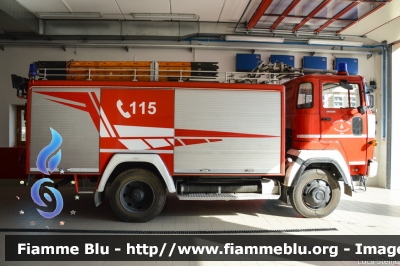 Iveco Magirus 256D12
Vigili del Fuoco
Distretto di Fondo
Corpo Volonatrio di Cloz (TN)
Allestimento Magirus
VF Z87 TN
Parole chiave: Iveco-Magirus 256D12 VFZ87TN