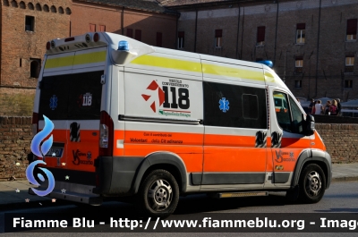 Fiat Ducato X250
Voghiera Soccorso
Ambulanza Allestita Vision
Oscar 11
Mezzo in convenzione con 
118 Ferrara Soccorso
Parole chiave: Fiat Ducato_X250 Ambulanza Viva_2014