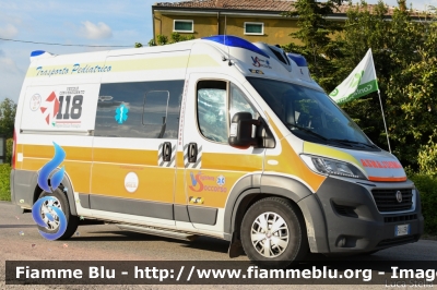 Fiat Ducato X290
Voghiera Soccorso
Ambulanza Allestita Vision
Ambulanza Pediatrica
Oscar 3
Parole chiave: Fiat Ducato_X290 Ambulanza 1000_Miglia_2019