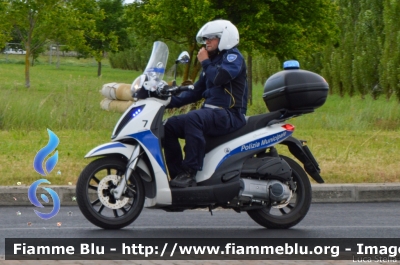 Piaggio Cruiser 300IE
Polizia Locale
Associazione Intercomunale della Pianura Forlivese
POLIZIA LOCALE YA00065
Parole chiave: Piaggio Cruiser_300IE POLIZIALOCALEYA00065 Giro_D_Italia_2021