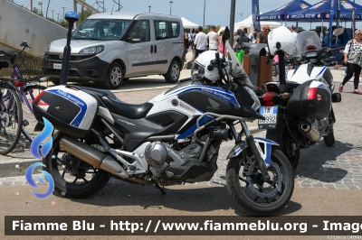 Honda NC700X
Polizia Locale Rimini
Allestimento Bertazzoni
POLIZIA LOCALE YA01000
Parole chiave: Honda NC700X POLIZIALOCALEYA01000 Air_Show_2023