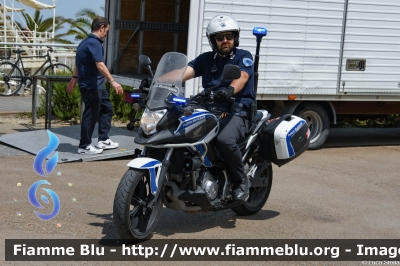 Honda NC700X
Polizia Locale Rimini
Allestimento Bertazzoni
POLIZIA LOCALE YA01000
Parole chiave: Honda NC700X POLIZIALOCALEYA01000 Air_Show_2023