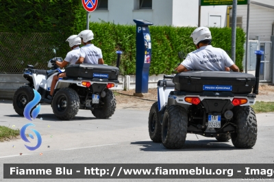 Polaris
Polizia Municipale Ravenna
POLIZIA LOCALE YA 02458
POLIZIA LOCALE YA 02459
Parole chiave: Polaris POLIZIALOCALEYA02458 POLIZIALOCALEYA02459 Air_Show_2018