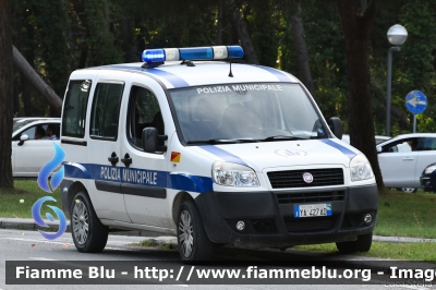 Fiat Doblò II serie
Polizia Municipale Ravenna
POLIZIA LOCALE YA 427 AD
Parole chiave: Fiat Doblò_IIserie POLIZIALOCALEYA427AD Air_Show_2018