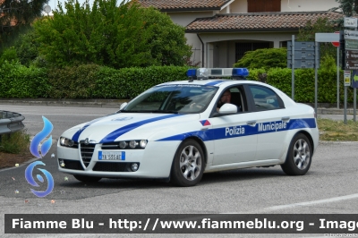 Alfa Romeo 159
Polizia Municipale
Corpo unico di Polizia Municipale Argenta-Portomaggiore-Ostellato (FE)
Distaccamento di Argenta
POLIZIA LOCALE YA 535 AE
Parole chiave: Alfa-Romeo 159 POLIZIALOCALEYA535AE Giro _D_Italia_2024