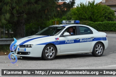 Alfa Romeo 159
Polizia Municipale
Corpo unico di Polizia Municipale Argenta-Portomaggiore-Ostellato (FE)
Distaccamento di Argenta
POLIZIA LOCALE YA 535 AE
Parole chiave: Alfa-Romeo 159 POLIZIALOCALEYA535AE Giro _D_Italia_2024