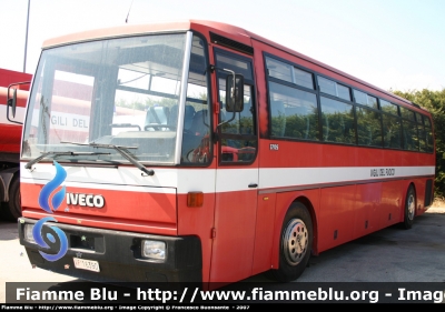 Iveco 370S
Vigili del Fuoco
Comando di Bari
VF 16390
Parole chiave: Iveco 370S VF16390