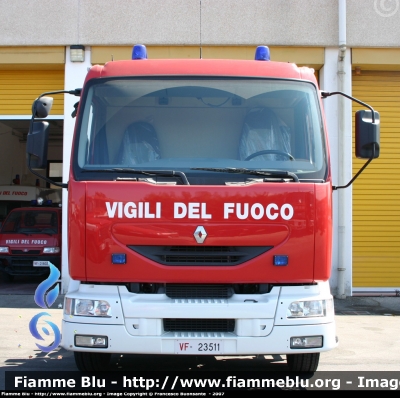 Renault Midlum I serie
Vigili del Fuoco
Comando Provinciale di Bari
VF 23511
Parole chiave: Renault Midlum_Iserie VF23511