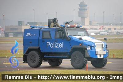 GDLS Mowag EAGLE IV
Schweiz - Suisse - Svizra - Svizzera
Polizia Cantonale Zurigo
(polizia aereoportuale)
Zurich Airport
Parole chiave: GDLS Mowag_EAGLE_IV