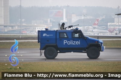 GDLS Mowag EAGLE IV
Schweiz - Suisse - Svizra - Svizzera
Polizia Cantonale Zurigo
(polizia aereoportuale)
Zurich Airport
Parole chiave: GDLS_Mowag_EAGLE_IV