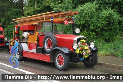 Saurer 2BH
Schweiz - Suisse - Svizra - Svizzera
Feuerwehr Uster
Auto Pompa
Anno 1928
Parole chiave: Saurer 2BH